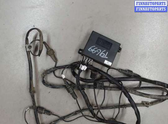 Датчик парктроника MZ663067 на Mazda Premacy 1999-2005