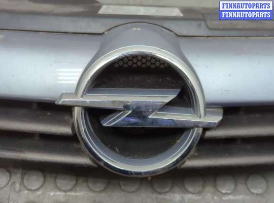 купить Решетка радиатора на Opel Astra H 2004-2010