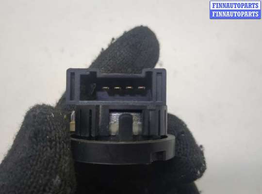 купить Динамик на Toyota Avensis 2 2003-2009