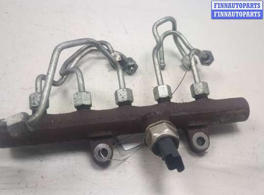 купить Рампа (рейка) топливная на Nissan Note E11 2005-2013