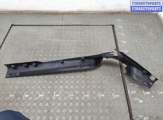 купить Накладка на порог на Volkswagen Tiguan 2016-2021