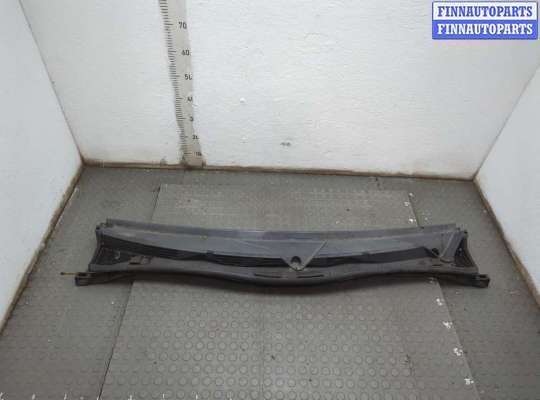 Жабо под дворники (дождевик) IFM2988 на Infiniti QX80 2014-2017