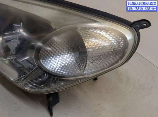 купить Фара (передняя) на Toyota RAV 4 2000-2005