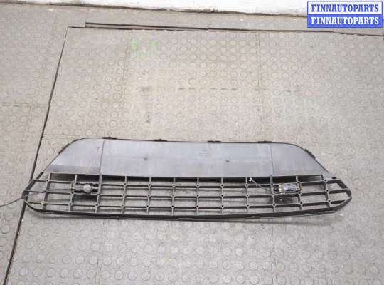 купить Заглушка (решётка) бампера на Ford C-Max 2002-2010