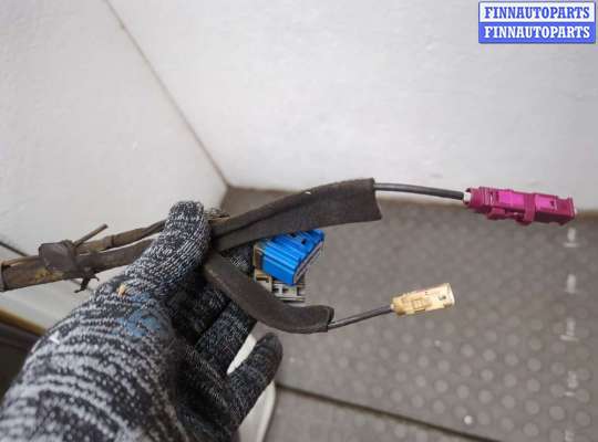 купить Замок багажника на Volvo V40 2012-2020