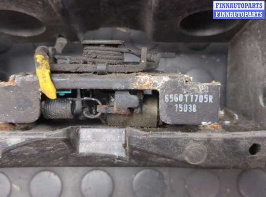 купить Рамка капота на Renault Clio 2012-2016