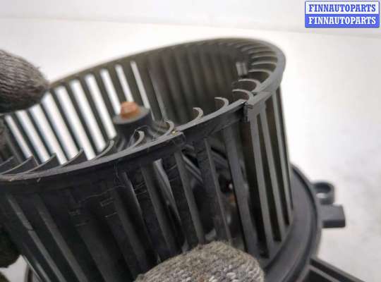 купить Двигатель отопителя (моторчик печки) на Chrysler Town-Country 2007-2010