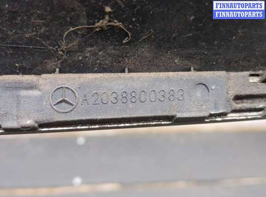 купить Решетка радиатора на Mercedes C W203 2000-2008