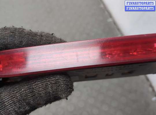 купить Фонарь дополнительный (стоп-сигнал) на Mercedes C W203 2000-2008