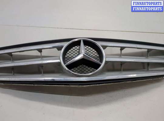 Купить Решетка радиатора на Mercedes C W204 2006-2015 Решетка радиатора MB1728196 на Mercedes C W204 2006-2015