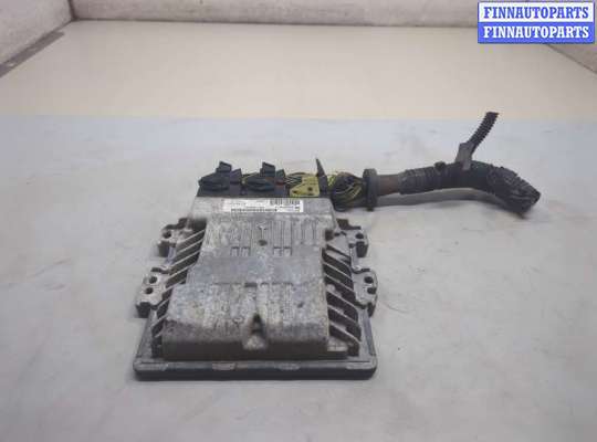 Блок управления двигателем FO2165439 на Ford Focus 3 2011-2015