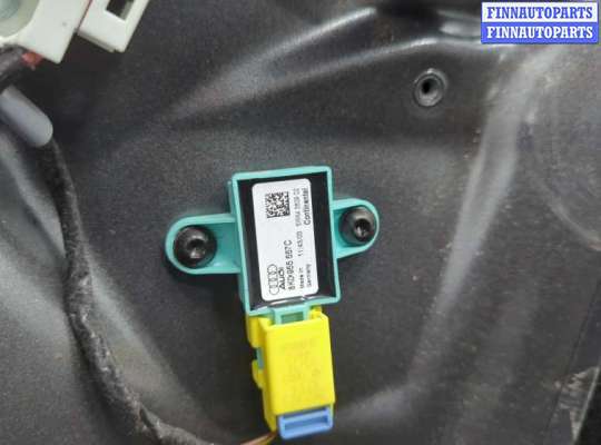 купить Стекло боковой двери на Audi A4 (B8) Allroad 2009-2016