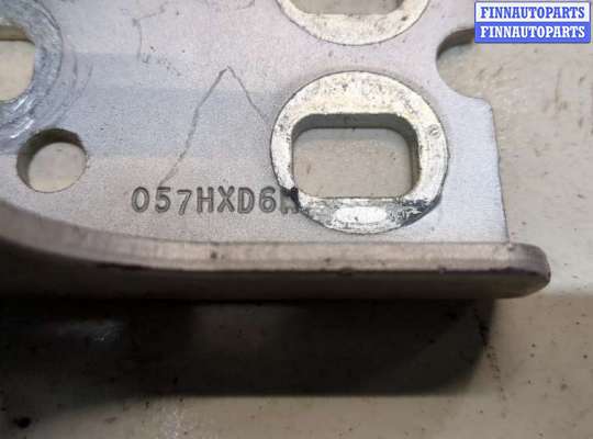 купить Петля двери на Dodge Durango 2003-2006