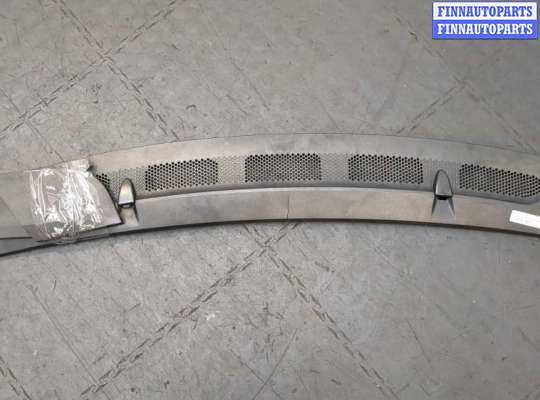 Жабо под дворники (дождевик) MB1693229 на Mercedes B W245 2005-2011