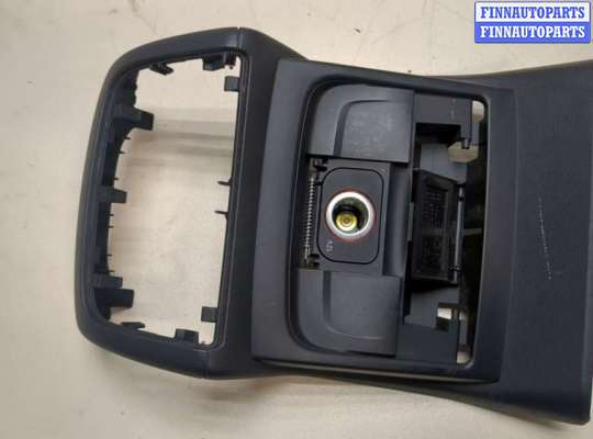 купить Розетка прикуривателя на Audi Q5 2008-2017