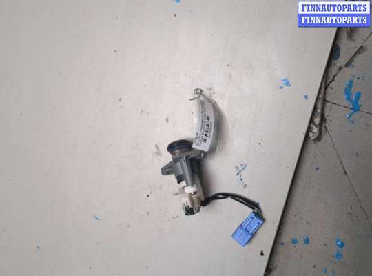 купить Кнопка открывания багажника с крышки на Honda Accord 6 1998-2002