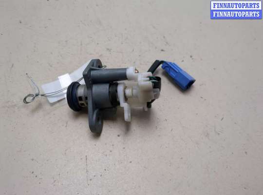 купить Кнопка открывания багажника с крышки на Honda Accord 6 1998-2002