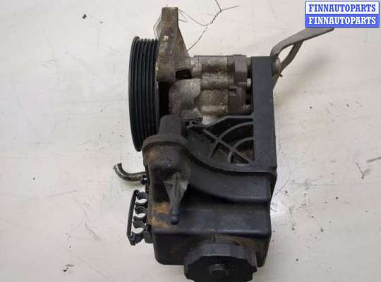 Насос гидроусилителя руля (ГУР) MB1454458 на Mercedes C W204 2007-2013