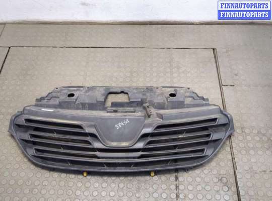 купить Решетка радиатора на Renault Trafic 2014-2025