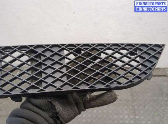 купить Заглушка (решётка) бампера на BMW 7 E65 2001-2008