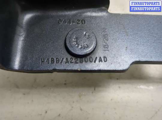 Петля двери на Ford Escape IV / Kuga III