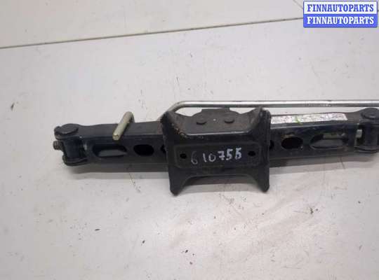 купить Домкрат на Dacia Sandero 2008-2012