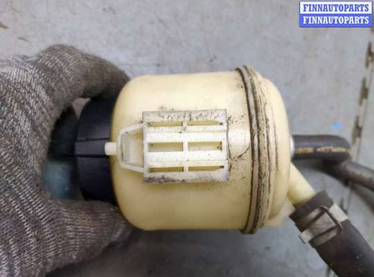 купить Бачок гидроусилителя на Infiniti EX35