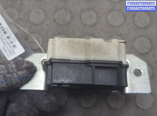 купить Замок багажника на Mercedes A W169 2004-2012