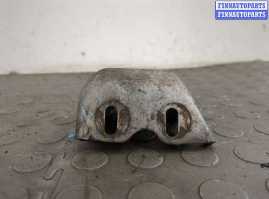 купить Кронштейн (лапа крепления) на Renault Trafic 2001-2014