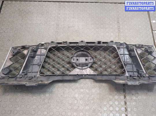 купить Решетка радиатора на Nissan Navara 2004-2015