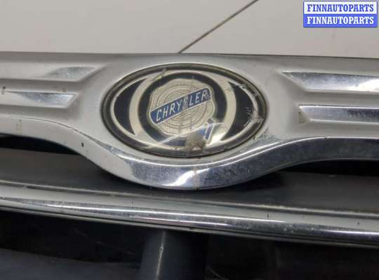 купить Решетка радиатора на Chrysler Voyager 2000-2007