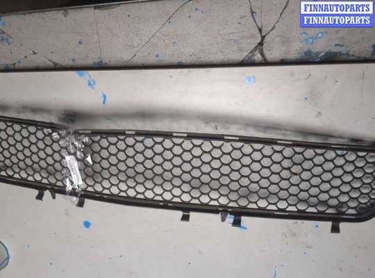 Заглушка (решётка) бампера MB1619071 на Mercedes E W212 2009-2016