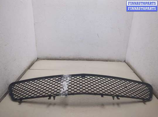 Решетка (заглушка) бампера на Mercedes-Benz E (W212)