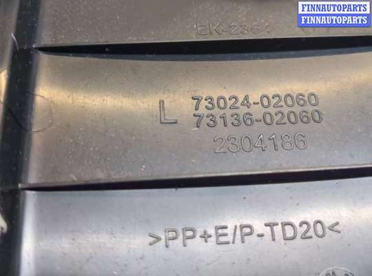 купить Обшивка стойки на Toyota C-HR 2016-2023