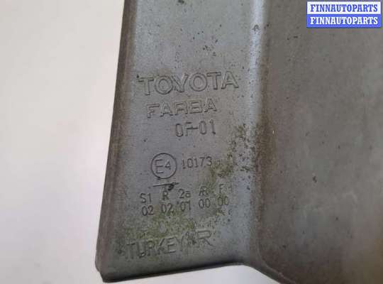 купить Фонарь (задний) на Toyota Corolla Verso 2004-2009