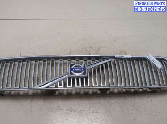 купить Решетка радиатора на Volvo V50 2004-2012