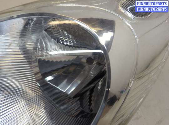 Фара передняя на Nissan Note (E11)