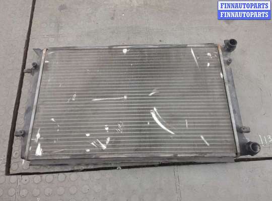 Радиатор охлаждения двигателя SK517533 на Skoda Octavia (A5) 2004-2013
