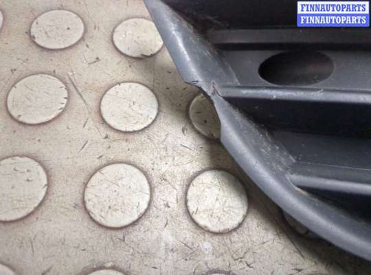 купить Заглушка (решётка) бампера на Volkswagen Passat 6 2005-2010
