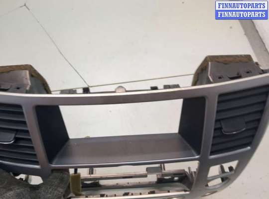 купить Дефлектор обдува салона на Infiniti QX56 2004-2010