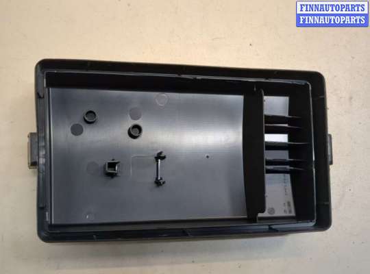 купить Крышка блока предохранителей на Volkswagen Passat 8 2015-2025