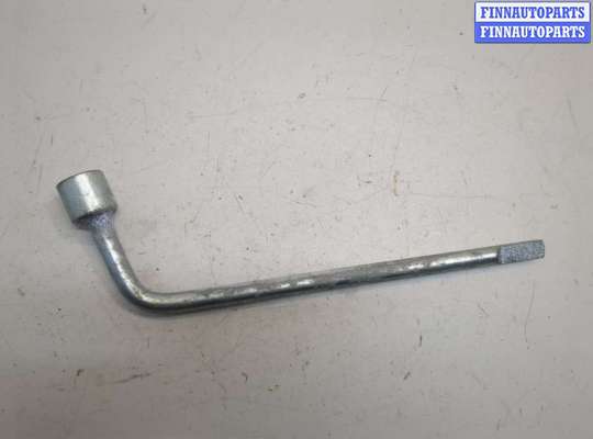 купить Ключ балонный на Toyota Highlander 1 2001-2007