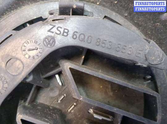 купить Решетка радиатора на Volkswagen Polo 2005-2009