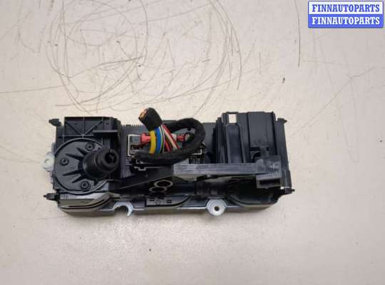 купить Переключатель отопителя (печки) на Volkswagen Touran 2003-2006