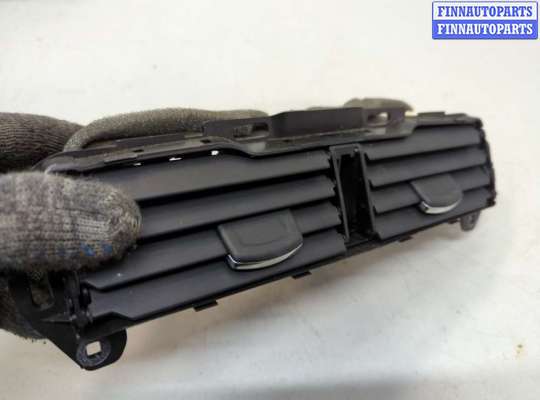 Дефлектор обдува салона на Ford Mondeo V