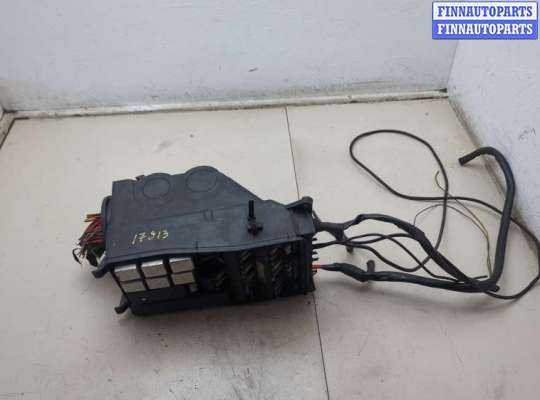 купить Блок предохранителей на Mercedes S W126 1979-1991