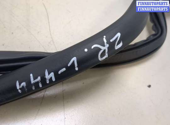 купить Уплотнитель на Chevrolet Equinox 2017-2024