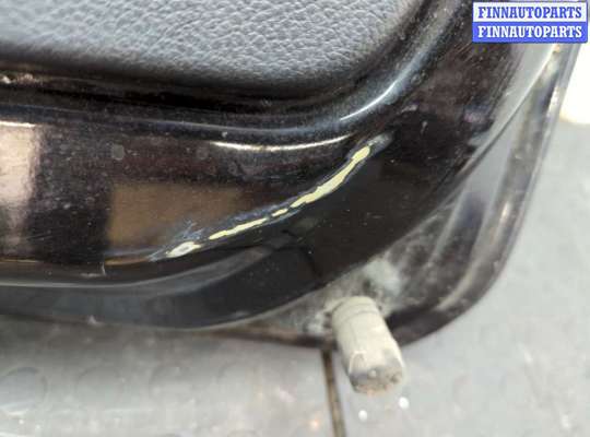 купить Обшивка крышки (двери) багажника на Nissan Note E11 2005-2013