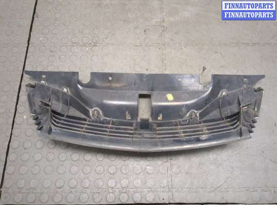 купить Решетка радиатора на Renault Laguna 2 2001-2007