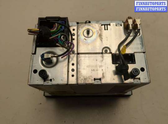 Магнитола на Volkswagen Touareg I (7L)